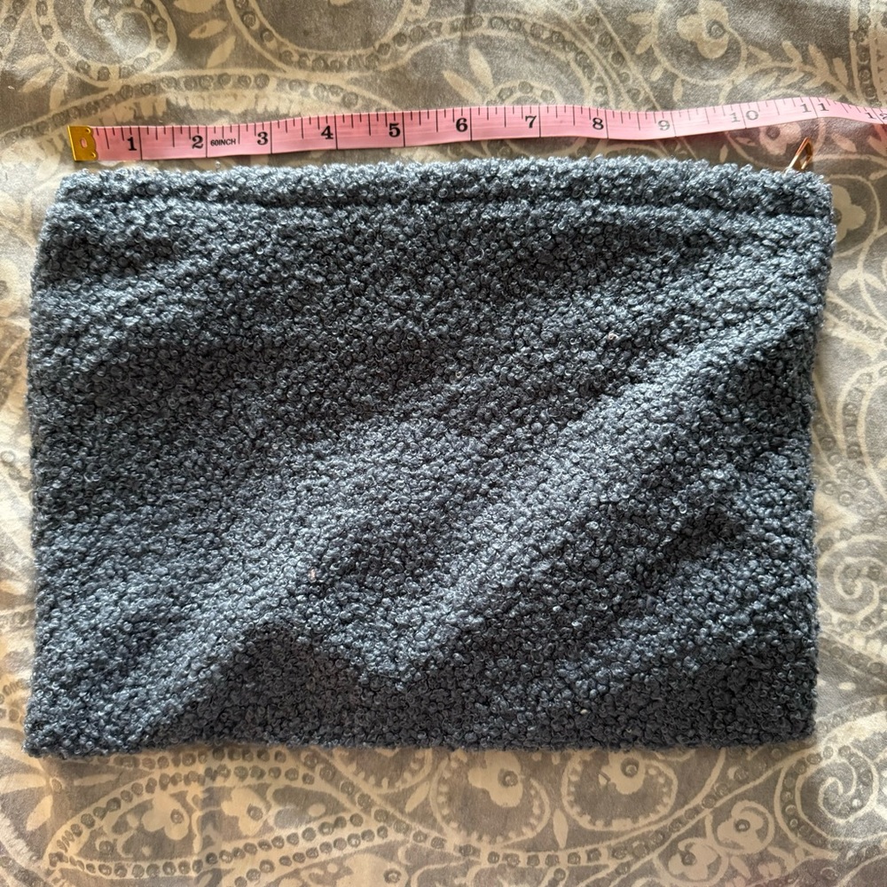 Sherpa makeup bag